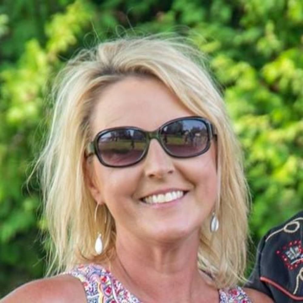 Meet your Posher, Jennifer